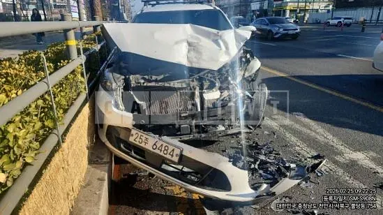 Photo 2 of 6: 2019 Kia Sorento, VIN KNAPK81ABKA532061 — Korean insurance auction