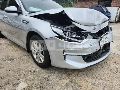 Photo 1 of 8: 2016 Kia K5 2.0 LPG, VIN KNAGU416BGA040362 — Korean insurance auction