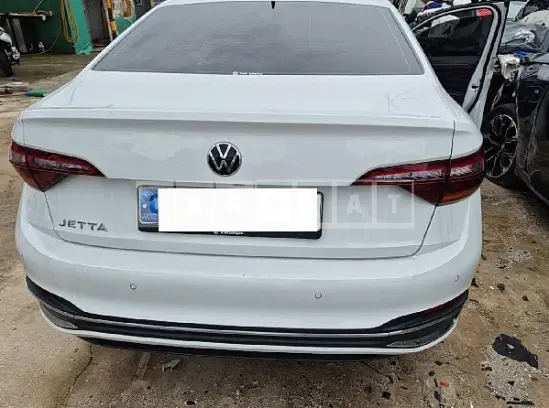 Photo 2 of 13: 2023 Volkswagen Jetta — Korean insurance auction