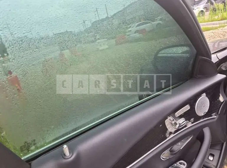 Photo 2 of 58: 2020 Mercedes-Benz E300 — Korean insurance auction