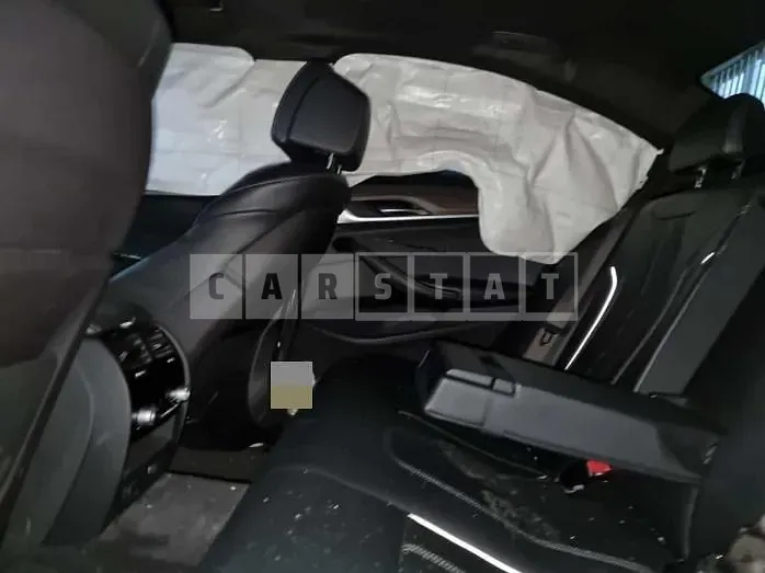 Photo 2 of 8: 2017 BMW 520d — Korean insurance auction