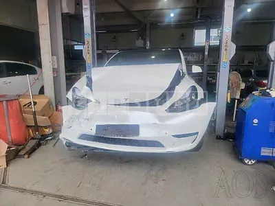 Photo 1 of 97: 2021 Tesla Model Y Long Range, VIN 5YJYGDEE4MF171710 — Korean insurance auction