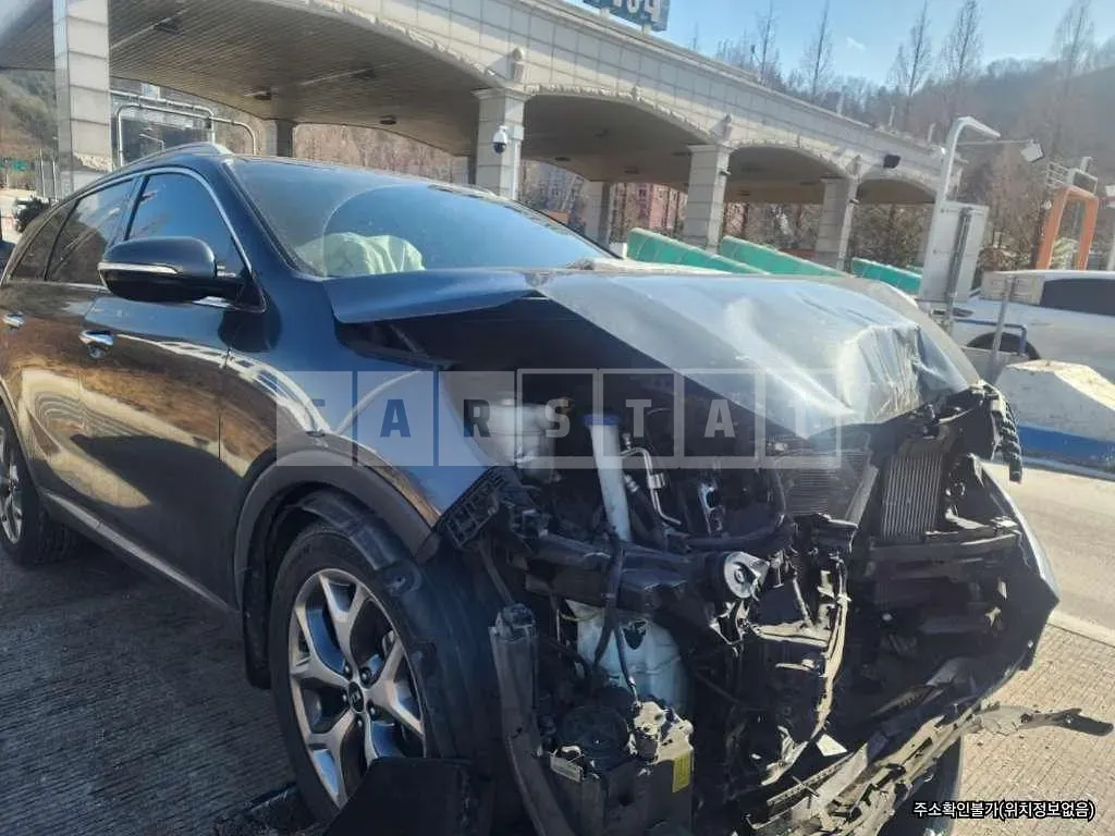 Photo 2 of 13: 2015 Kia Sorento — Korean insurance auction