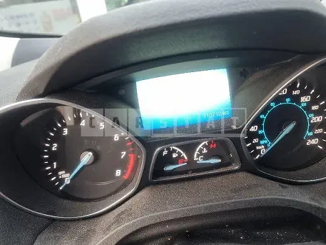 Photo 2 of 18: 2015 Ford Escape, VIN 1FMCU9J97FUB34620 — Korean insurance auction