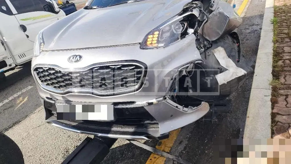 Photo 2 of 18: 2020 Kia Sportage — Korean insurance auction