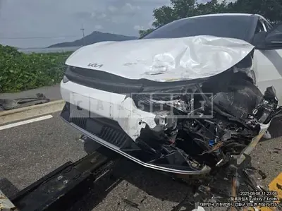 Photo 1 of 6: 2022 Kia EV6 — Korean insurance auction