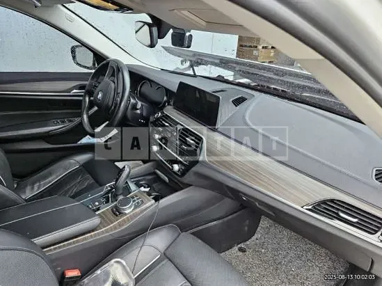 Photo 2 of 15: 2018 BMW 530i xDrive — Korean insurance auction