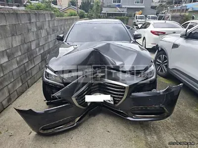 Photo 1 of 10: 2018 Hyundai G80, VIN KMHGL41DDJU287378 — Korean insurance auction