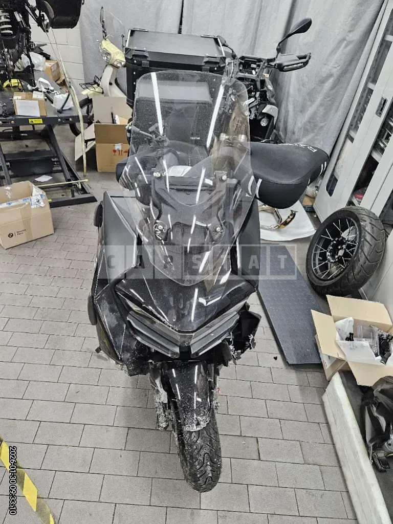 Photo 2 of 30: 2026 BMW (Two-Wheel) C400 GT — Korean insurance auction