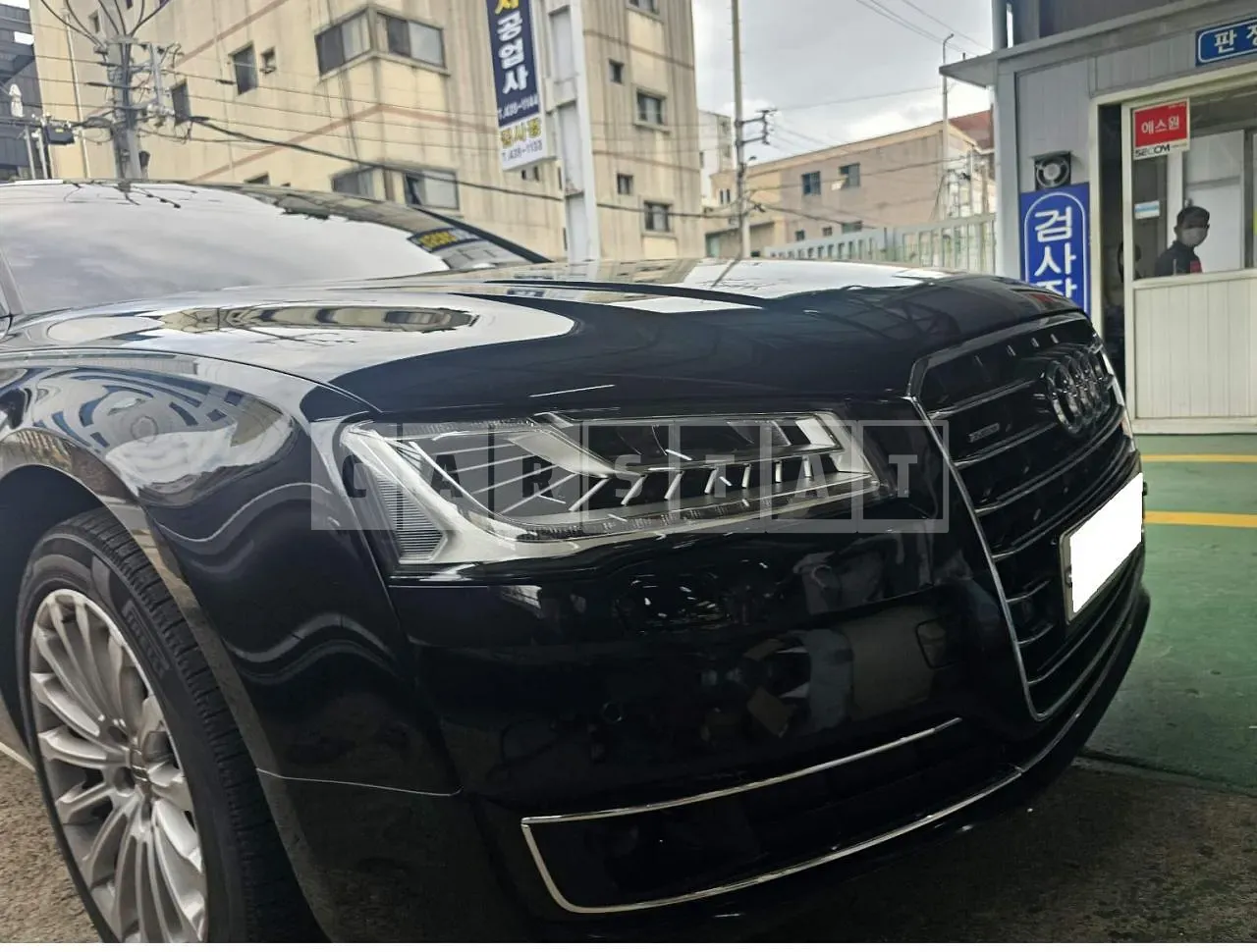 Photo 2 of 21: 2015 Audi A8L 50 TDI quattro, VIN WAUZZZ4H4FN012338 — Korean insurance auction