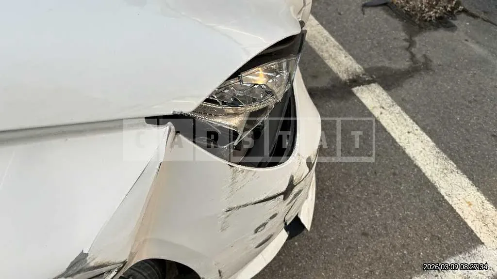 Photo 2 of 20: 2015 Mercedes-Benz E250 BlueTec 4Matic — Korean insurance auction