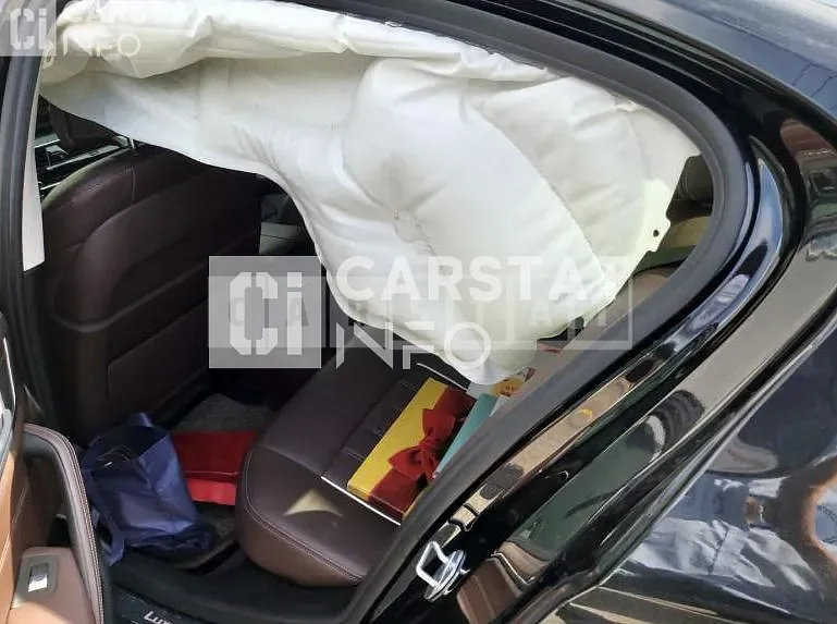 Photo 2 of 23: 2019 BMW 530i xDrive Luxury — Korean insurance auction