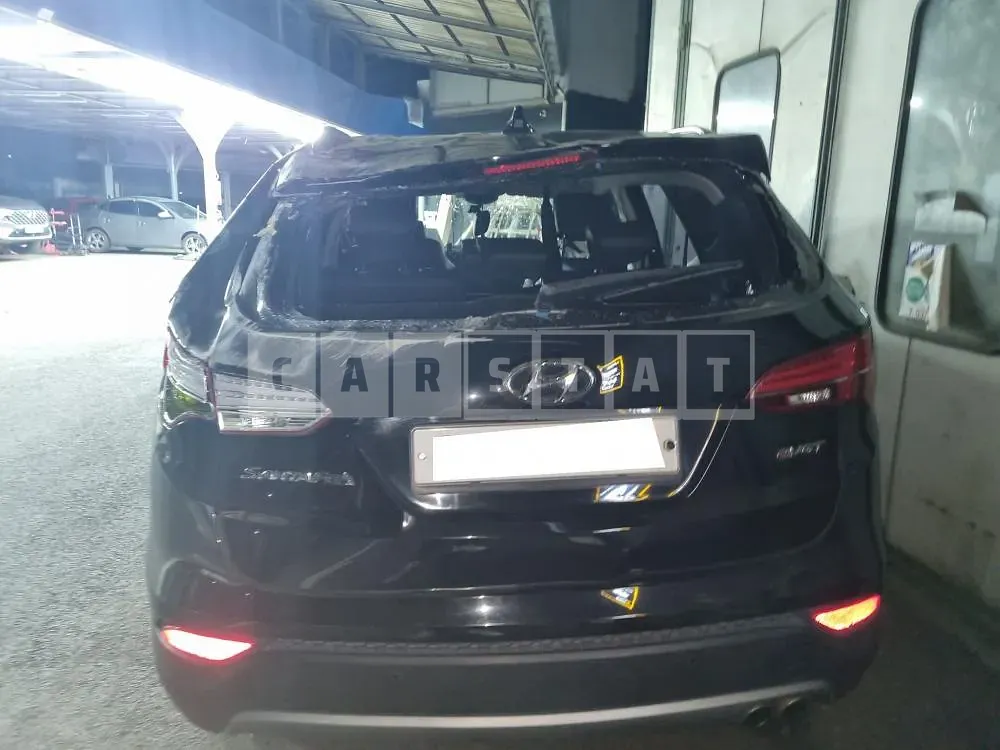 Photo 2 of 20: 2015 Hyundai Santa Fe, VIN KMHSW81UBFU461340 — Korean insurance auction