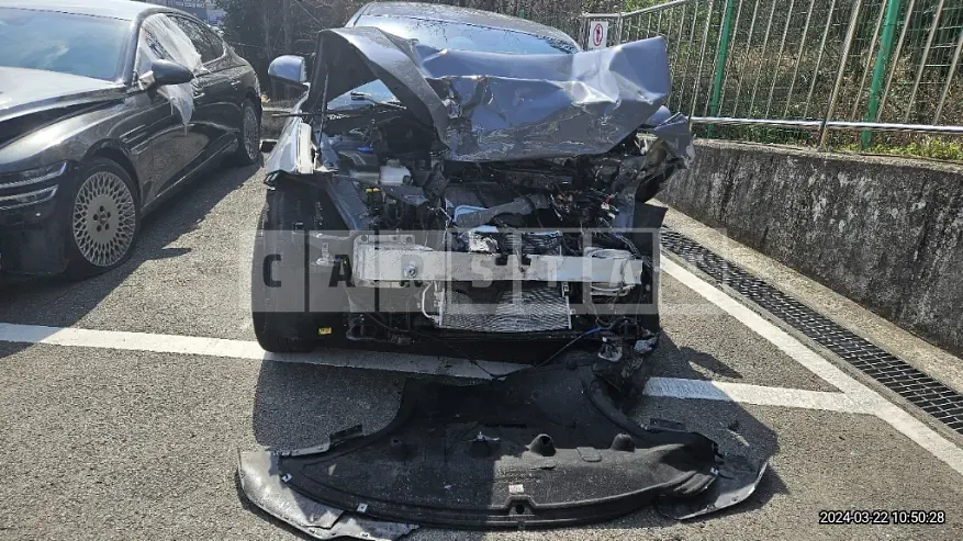 Photo 2 of 8: 2023 Hyundai IONIQ 6 Long Range — Korean insurance auction