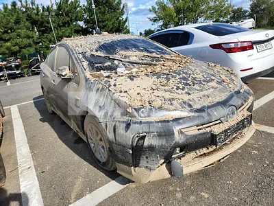 Photo 1 of 8: 2021 Toyota Prius, VIN JTDKAMFU2M3150705 — Korean insurance auction