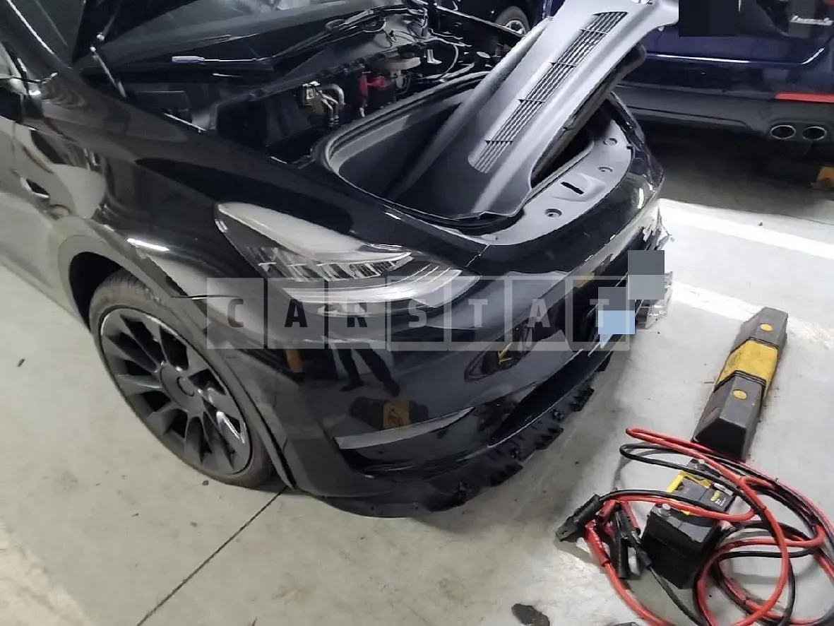 Photo 2 of 34: 2022 Tesla Model Y Long Range — Korean insurance auction