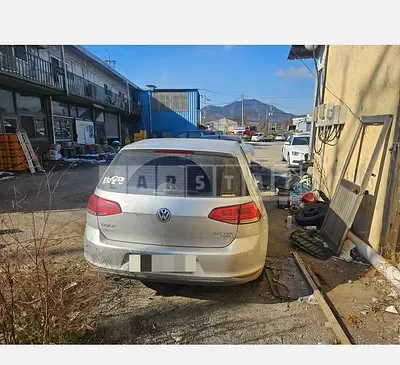 Photo 1 of 10: 2016 Volkswagen Golf 2.0 TDI BMT — Korean insurance auction
