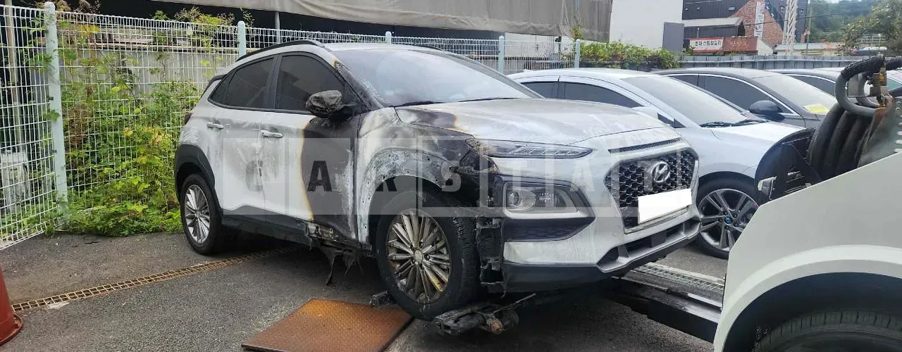 Photo 2 of 22: 2019 Hyundai Kona, VIN KMHK4815GLU509960 — Korean insurance auction