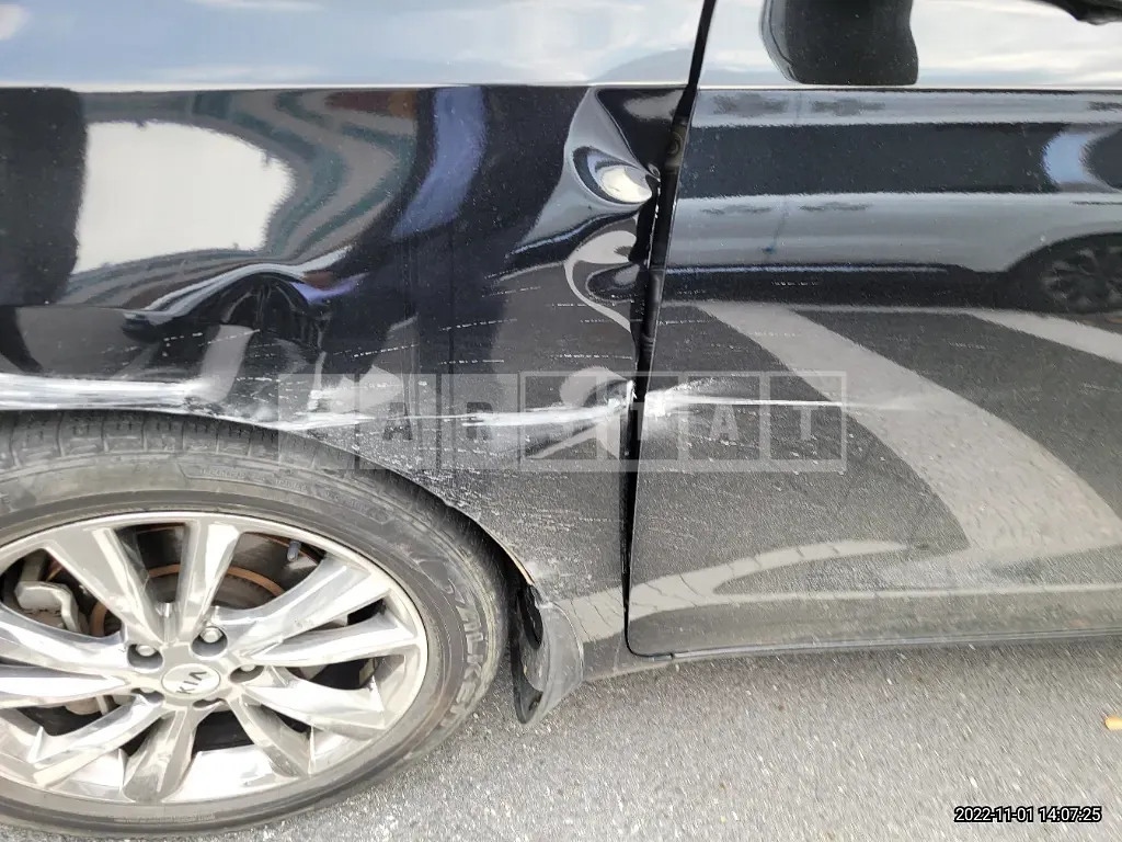 Photo 2 of 18: 2020 Kia Carnival, VIN KNAME81ABLS637940 — Korean insurance auction