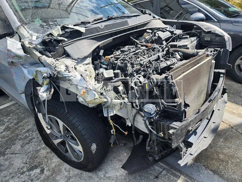 Photo 2 of 48: 2019 Kia Sorento /Sorrento, VIN KNAPF81ABLA635285 — Korean insurance auction