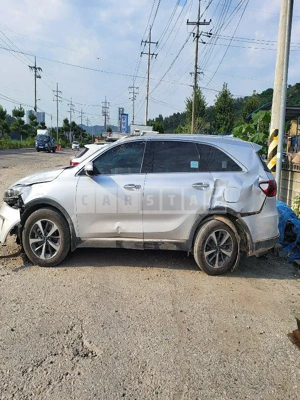 Photo 2 of 15: 2019 Kia Sorento, VIN KNAPG81ADKA519065 — Korean insurance auction