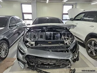 Photo 1 of 17: 2018 Mercedes-Benz CLS400 d 4Matic — Korean insurance auction