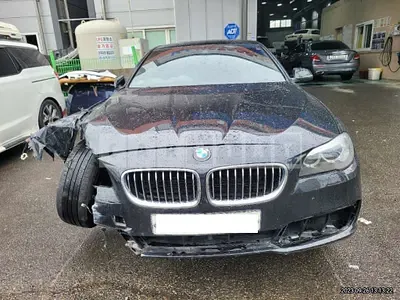 Photo 1 of 18: 2015 BMW 520d xDrive, VIN WBA5E7103FG153015 — Korean insurance auction