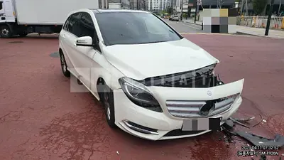 Photo 1 of 5: 2014 Mercedes-Benz B200 CDI — Korean insurance auction