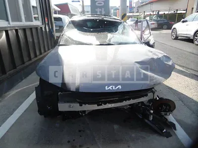 Photo 1 of 34: 2025 Kia EV6 — Korean insurance auction
