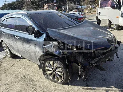 Photo 1 of 15: 2018 Kia Sorento — Korean insurance auction