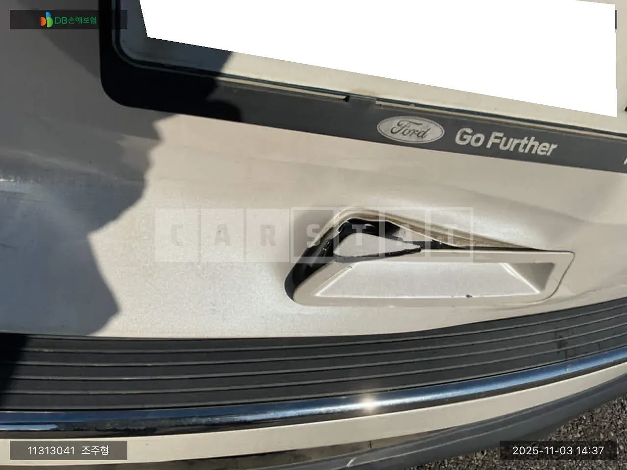 Photo 2 of 8: 2018 Ford Explorer, VIN 1FM5K8F80JGB24012 — Korean insurance auction