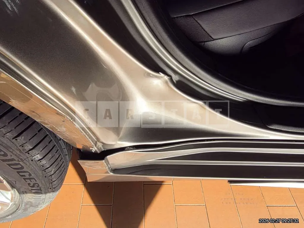 Photo 2 of 19: 2025 Lexus ES300h — Korean insurance auction