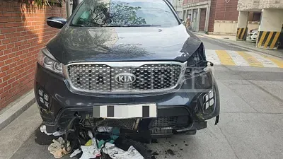 Photo 1 of 23: 2017 Kia Sorento 2.0 (4WD), VIN KNAPK81ADHA339249 — Korean insurance auction
