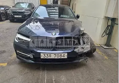 Photo 1 of 11: 2018 BMW 520i, VIN WBAJK7105JBH23483 — Korean insurance auction