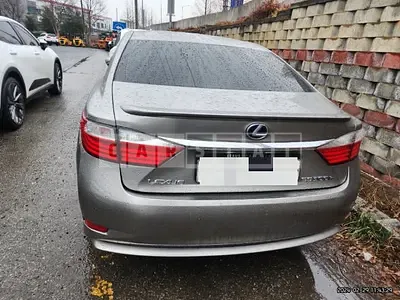 Photo 1 of 22: 2015 Lexus ES300h, VIN JTHBW1GG8F2098383 — Korean insurance auction