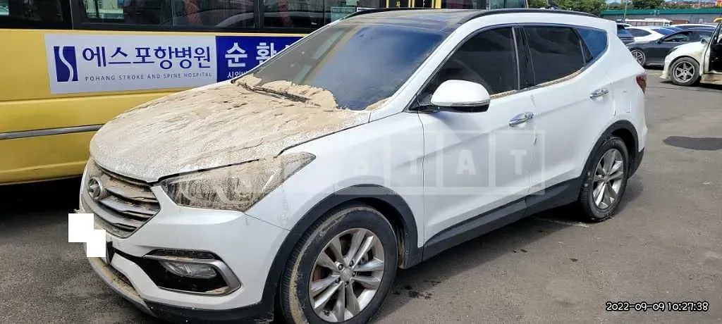 Photo 2 of 7: 2018 Hyundai Santa Fe, VIN KMHSW81UBJU859443 — Korean insurance auction