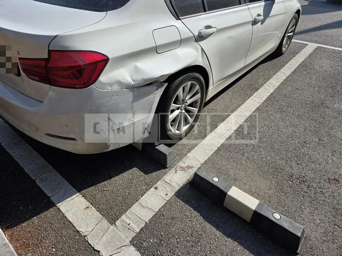 Photo 2 of 6: 2018 BMW 320d — Korean insurance auction