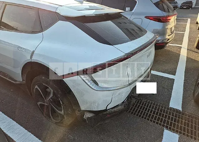 Photo 2 of 23: 2022 Kia Other EV-6 — Korean insurance auction