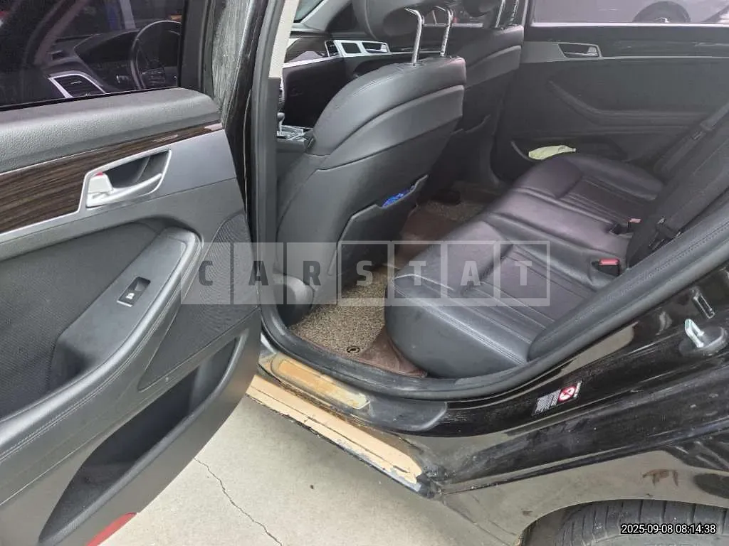 Photo 2 of 15: 2018 Genesis G80 — Korean insurance auction