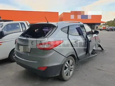 Photo 1 of 8: 2014 Hyundai Tucson ix — Korean insurance auction