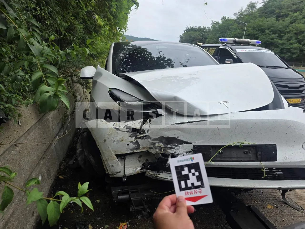 Photo 2 of 25: 2022 Tesla Model Y Long Range, VIN 7SAYGDEE4NF495812 — Korean insurance auction