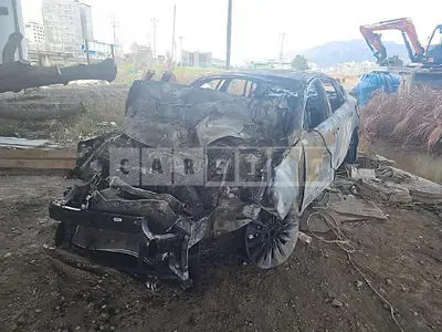 Photo 1 of 18: 2019 Kia K5 2.0 — Korean insurance auction