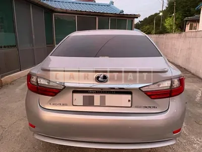 Photo 1 of 12: 2015 Lexus Subxus ES300h — Korean insurance auction