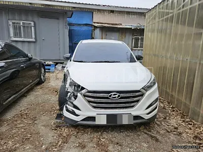 Photo 1 of 23: 2015 Hyundai All New Tucson 2.0VGT (2WD), VIN KMHJ381ABGU014775 — Korean insurance auction