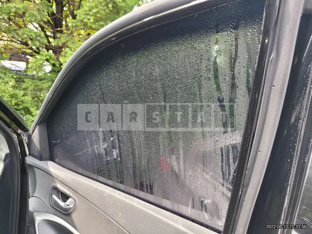 Photo 2 of 11: 2018 Hyundai Santa Fe, VIN KMHSW81UBJU841215 — Korean insurance auction