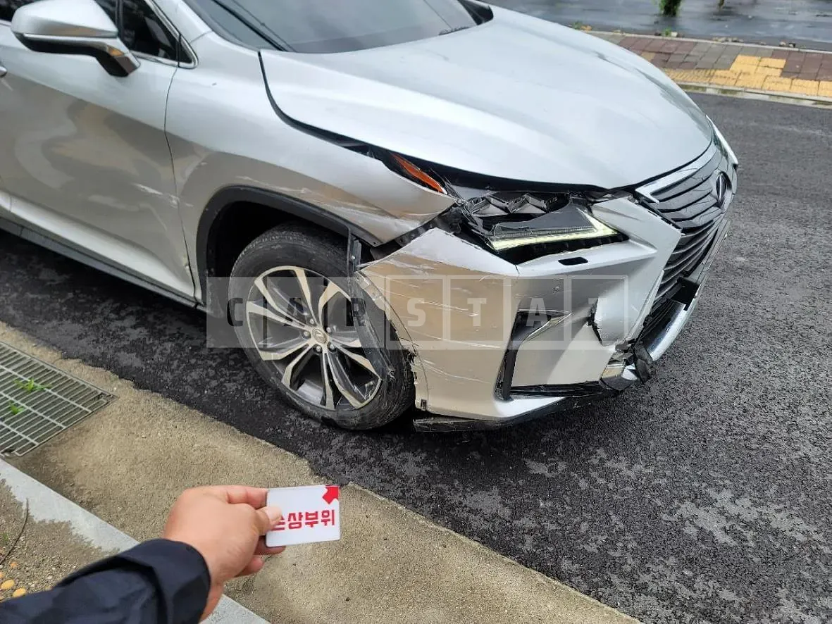 Photo 2 of 21: 2016 Lexus RX450h — Korean insurance auction