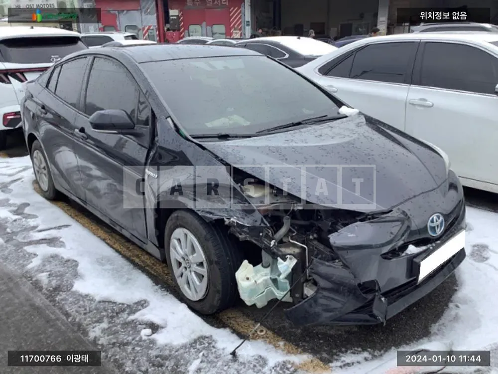 Photo 2 of 7: 2016 Toyota Prius, VIN JTDKBRFU9H3539017 — Korean insurance auction