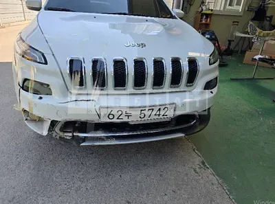Photo 1 of 8: 2015 Jeep Cherokee — Korean insurance auction