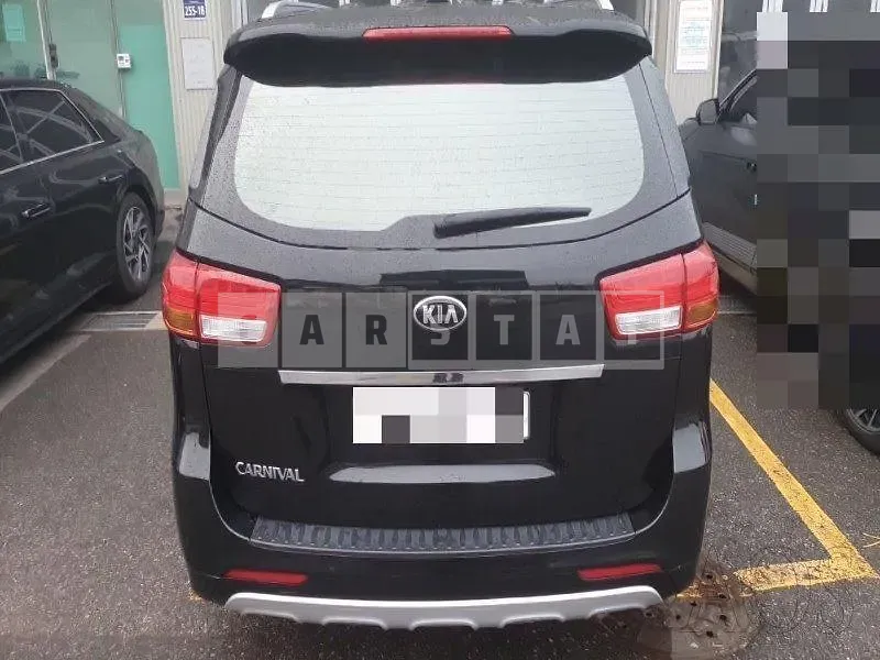 Photo 2 of 26: 2016 Kia Carnivals, VIN KNAME81ABGS217384 — Korean insurance auction