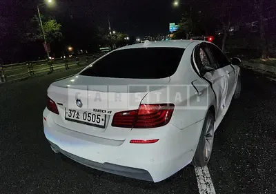 Photo 1 of 50: 2016 BMW 520d xDrive, VIN WBA5E7103GG158491 — Korean insurance auction